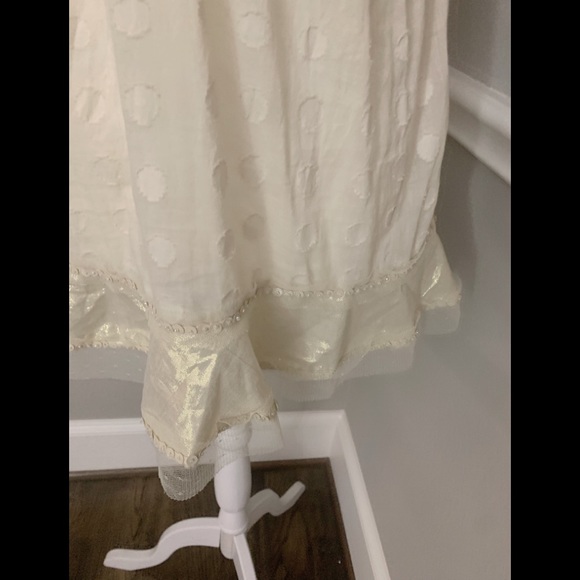 ✨3 for $25✨Two Feathers Top - Picture 3 of 5